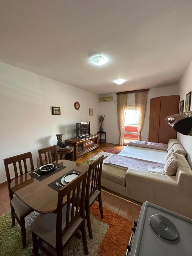 Bella Apartman Podgoriçe Dış mekan fotoğraf